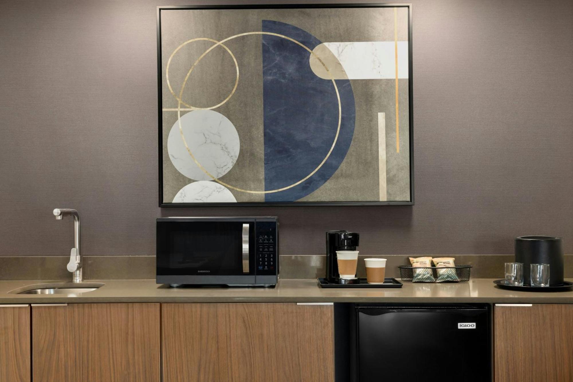 Courtyard By Marriott Kokomo Εξωτερικό φωτογραφία