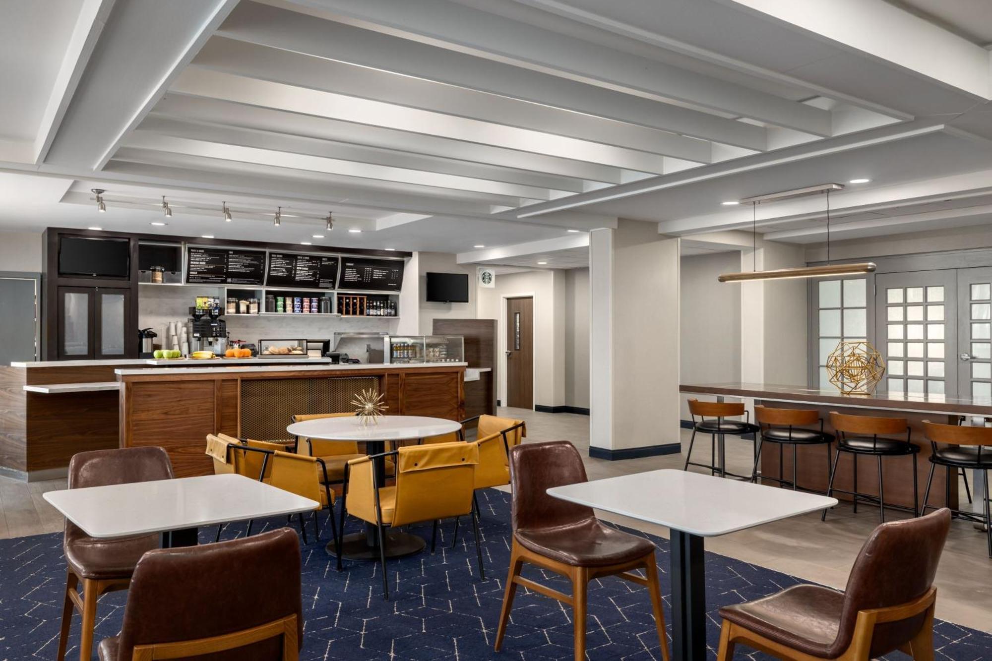 Courtyard By Marriott Kokomo Εξωτερικό φωτογραφία